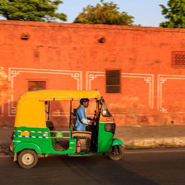 Agra: Skip The Line Taj Mahal Tour With Optional Tuk Tuk - Directions