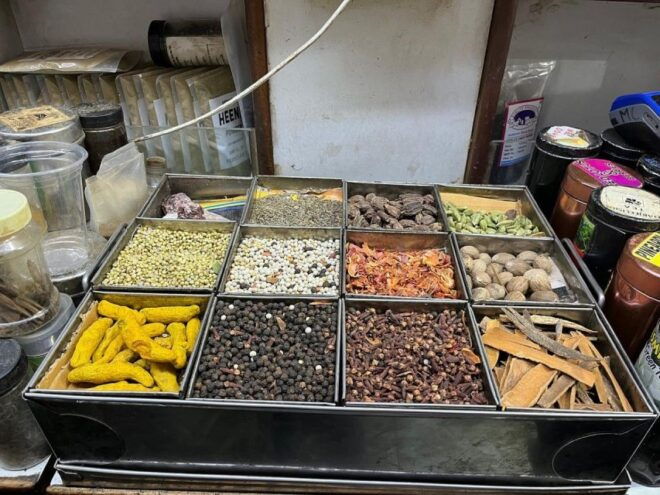 Agra: Street Food Tour With Spice Market on Tuk-Tuk - Highlights