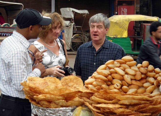 Agra: Street Food Walking Tour With Tastings - Experience the Flavors of Agra