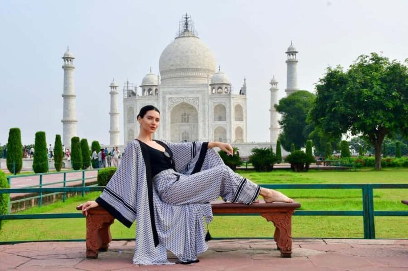 Agra: Sunrise of the Tajmahal with Skip-The-Line & Mausoleum - An In-Depth Look at the Sunrise of the Taj Mahal Tour