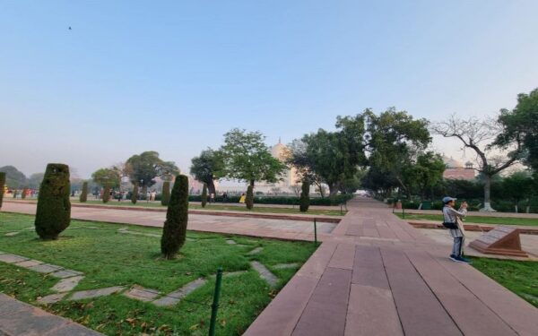 Agra: Sunrise Taj Mahal Tour With Taj Mahal Full Moon Light - The Sum Up