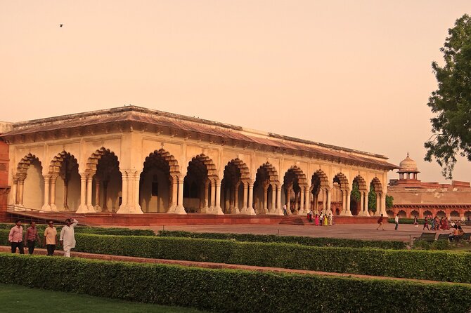 Agra: Taj Mahal, Agra Fort and Baby Taj Private Tour by Tuk-Tuk - Meeting and Pickup Points