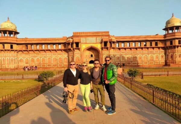 Agra: Taj Mahal, Agra Fort and Fatehpur Sikri Guided Tour - Background
