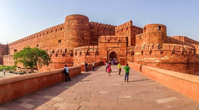 Agra: Taj Mahal , Agra Fort & Baby Taj Express Entry Tickets - Value for Money  