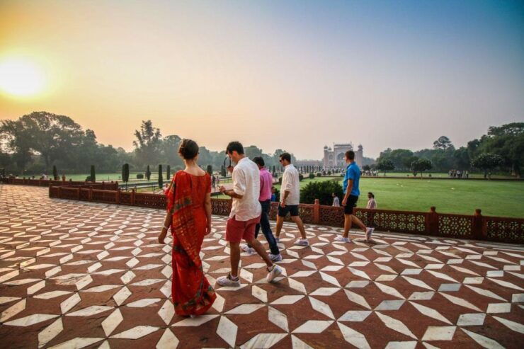 Agra: Taj Mahal and Agra Fort Skip-The-Line Guided Tour - Tour Details