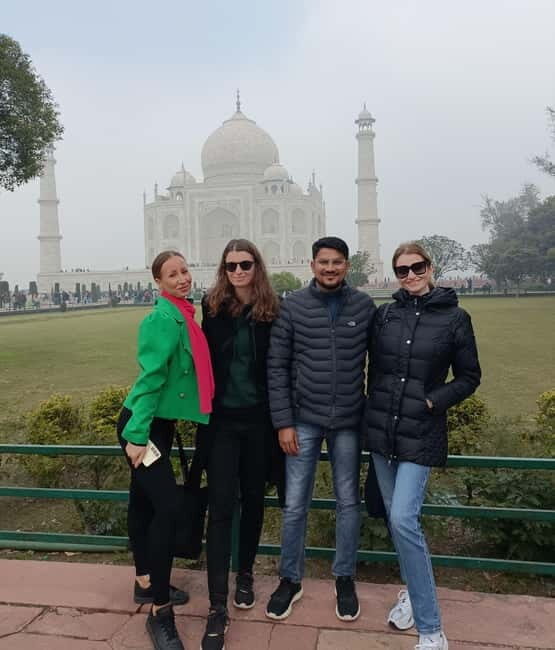 Agra: Taj Mahal and Mausoleum Guided Tour with Skip-the-Line - Good To Know