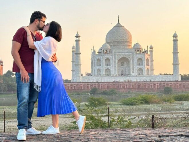Agra: Taj Mahal and Mausoleum Tour With Skip-The-Line Entry - Transportation