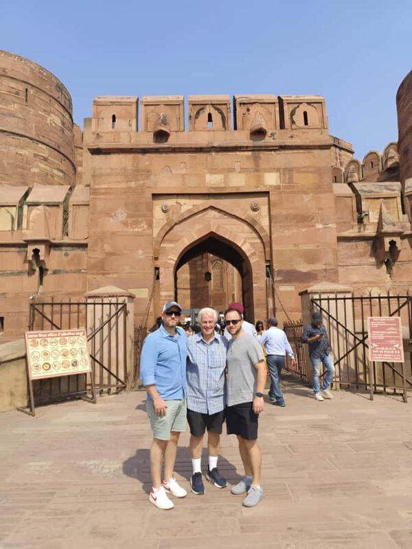 Agra: Taj Mahal, Fort & Fatehpur Sikri Tour with Transfers - A Well-Organized Itinerary for a Full Day of Discovery