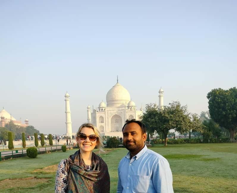 Agra: Taj Mahal Guided Tour with Photographer & Rental Saree - Introduction: What This Tour Offers and Why It’s Worth Considering