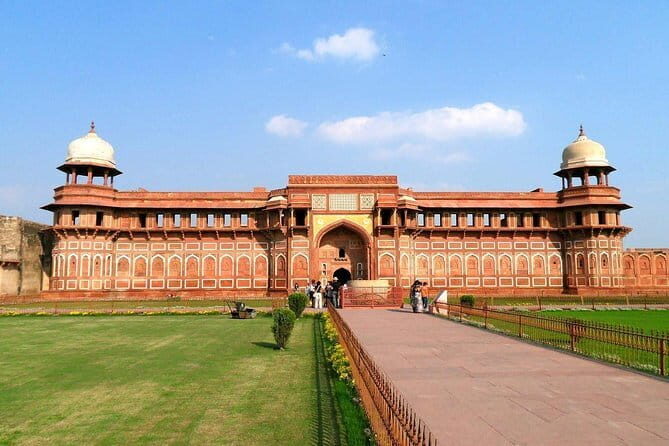 Agra Taj Mahal Overnight Tour With Fatehpur Sikri From Delhi - A Detailed Look at the Tour Experience