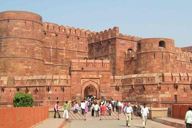 Agra Taj Mahal Tour by Car From Delhi - Pickup and Meeting Points