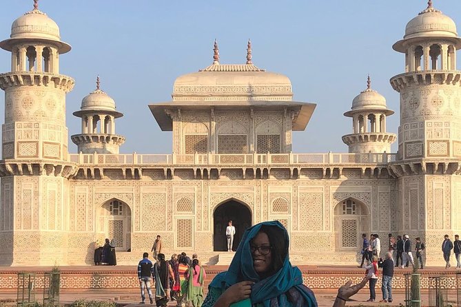 Agra Taj Mahal Tour by Gatimaan Express Train - Reviews and Ratings