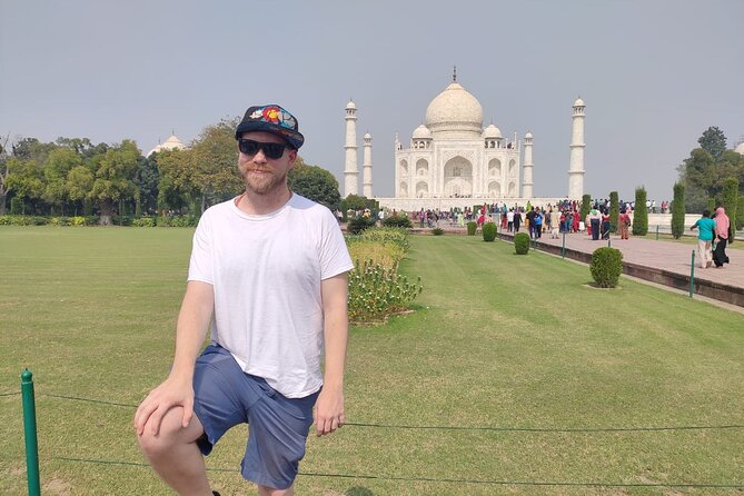 Agra to Delhi Airport Transfer by Air-Conditioned Car - Service Inclusions