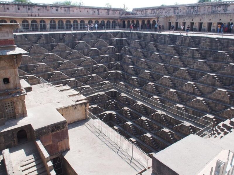 Agra to/from Jaipur with visiting stepwell & Sikri All Incl. - Final Thoughts: Who Should Book This Tour?