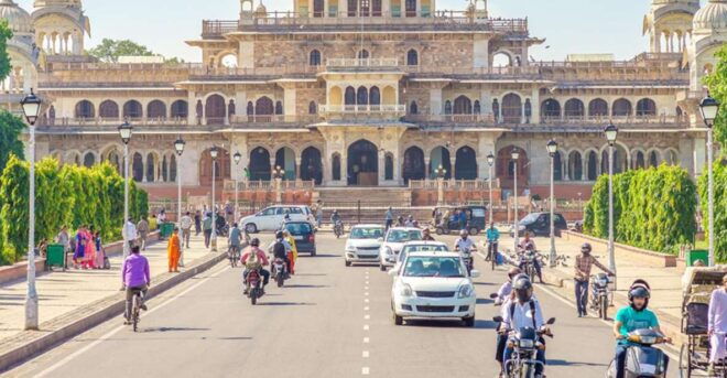 Agra to Jaipur Cab via Fatehpur Sikri & Abhaneri Stepwell - Full Description