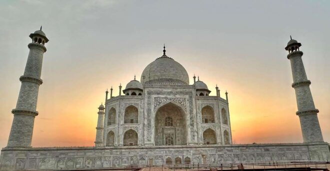 Agra:Agras Masterpieces: Guided Tour of Taj Mahal and Agra - Highlights