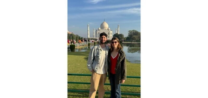 Agra:Taj Mahal Skip-The-Line Guided Tour with Breakfast - The Experience in Detail