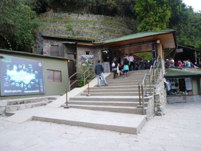Aguas Calientes: Bus Transfer to Machu Picchu Citadel - Booking Information