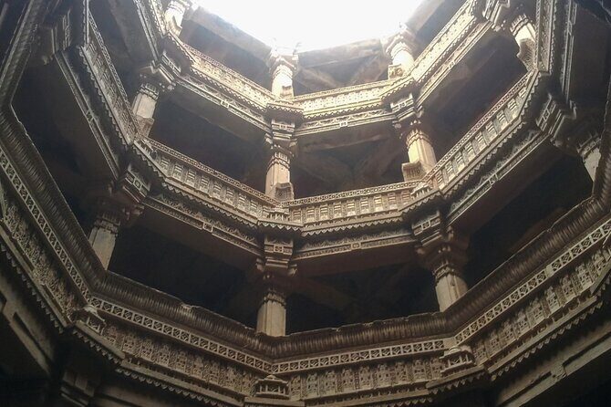 Ahmedabad: Adalaj Stepwell & Religious Tour with transfer - Final Thoughts on the Experience