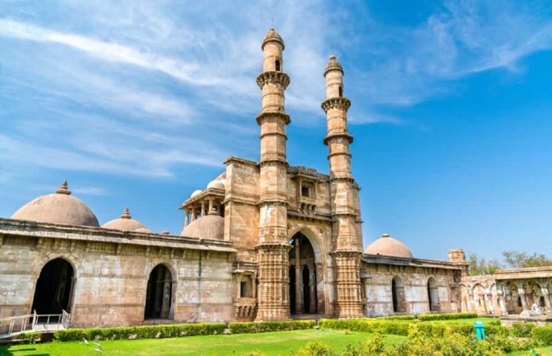 Ahmedabad: Champaner-Pavagadh Guided Full Day Excursion - Who Should Consider This Tour?
