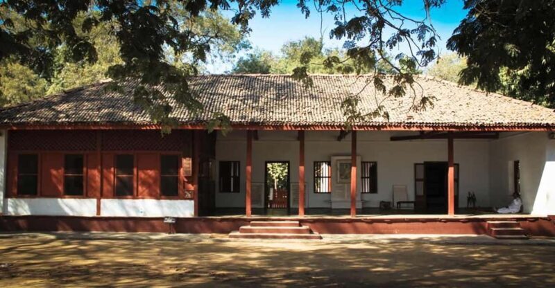 Ahmedabad Day Tour with Mahatma Gandhi's Home - Sidi Saiyyed Mosque: Iconic Indo-Islamic Design