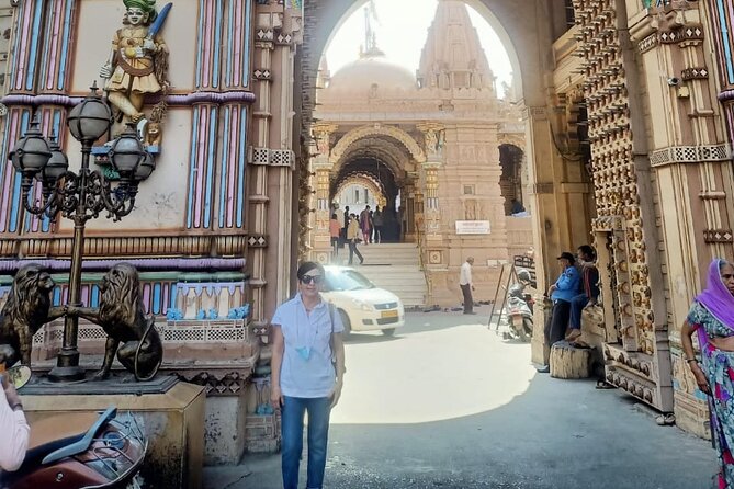 Ahmedabad Heritage Trail: A Journey Through Time - Directions and How to Book