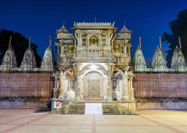 Ahmedabad Night Walk (2 Hours Guided Walking Tour) - The Sum Up