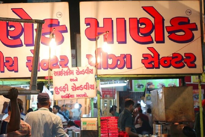 Ahmedabads Colorful Manek Chowk Bazaar - Culinary Delights and Local Flavors