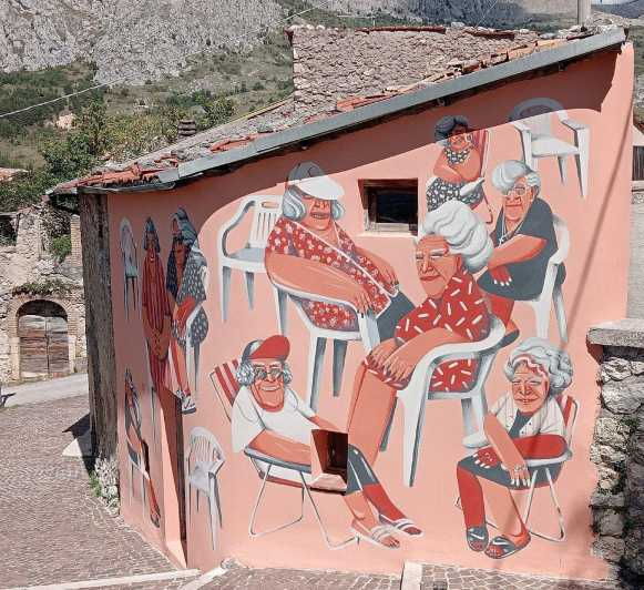 Aielli: Begin Your Journey in the Extraordinary Borgo Universo - Exploring Outdoor Activities