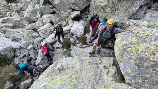 Aigüestortes: Carros De Foc Crossing - 5 Days - Challenging Hiking Experience