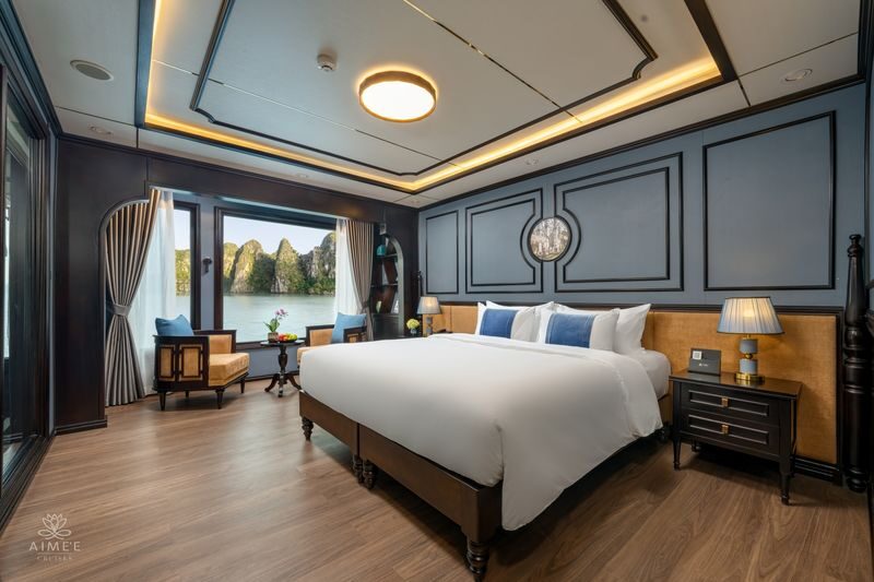 Aimee 2D1N Cruise: Ha Long Bay with Sung Sot & Ti Top - Sung Sot Cave before the return to port