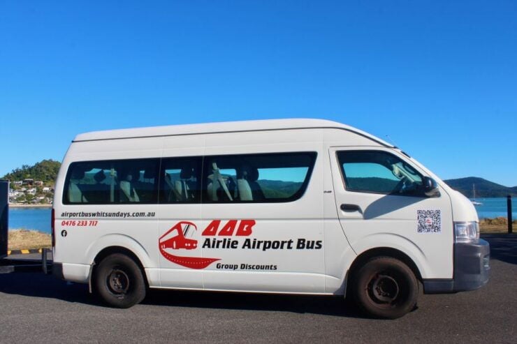 Airlie Beach: Private Bus From/To Whitsunday Coast Airport - Booking and Payment Options