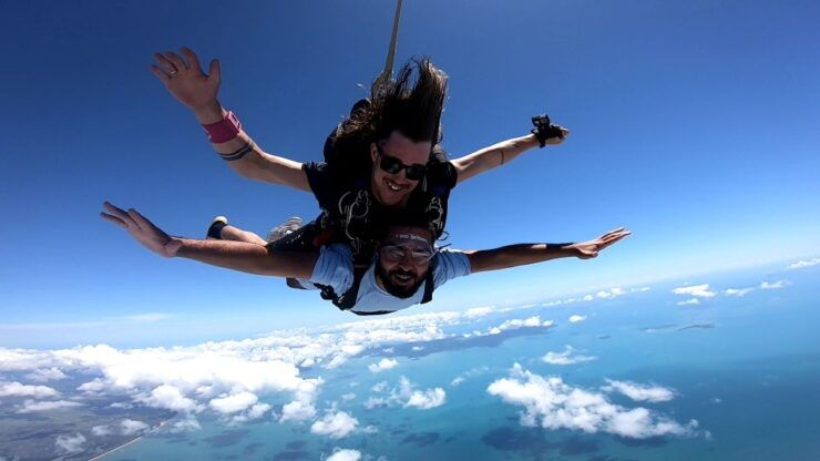 Airlie Beach: Skydive With Beach Landing - Booking Details