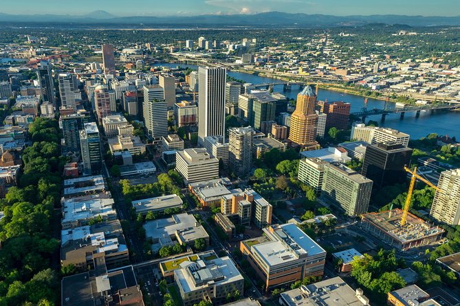Airplane Flight Tour Over Portland, Oregon - Passenger Requirements and Accessibility