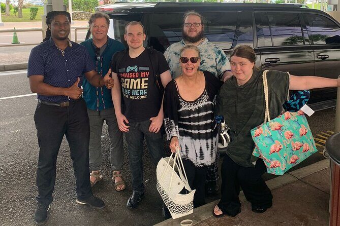 Airport-Atlantis Paradise Island Private Roundtrip Transportation - Good To Know