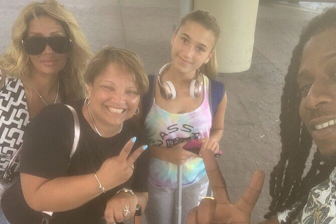 Airport-Atlantis Paradise Island Private Roundtrip Transportation - FAQ