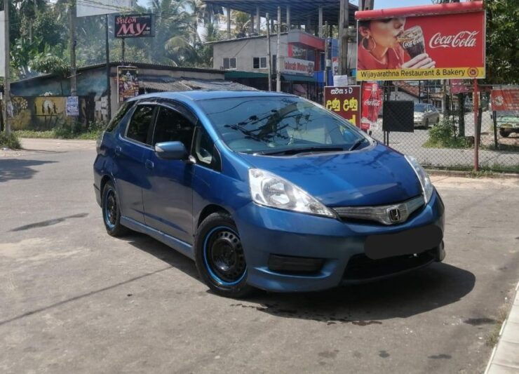 AirPort CMB to Colombo (Private Taxi 24/7) Car - Booking Details