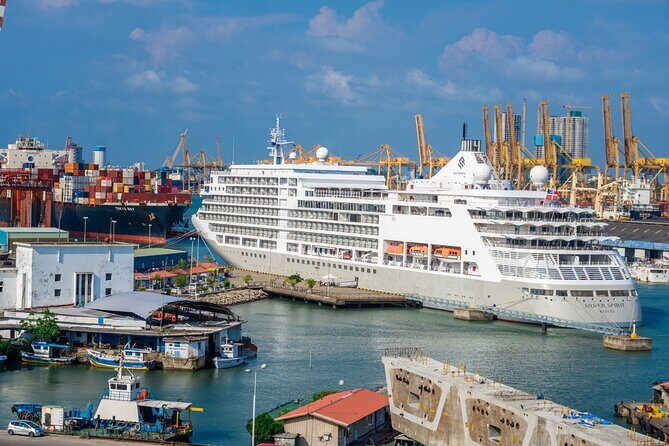 Airport Layover Colombo day tour, the city of dreams - An In-Depth Look at the Colombo Day Tour