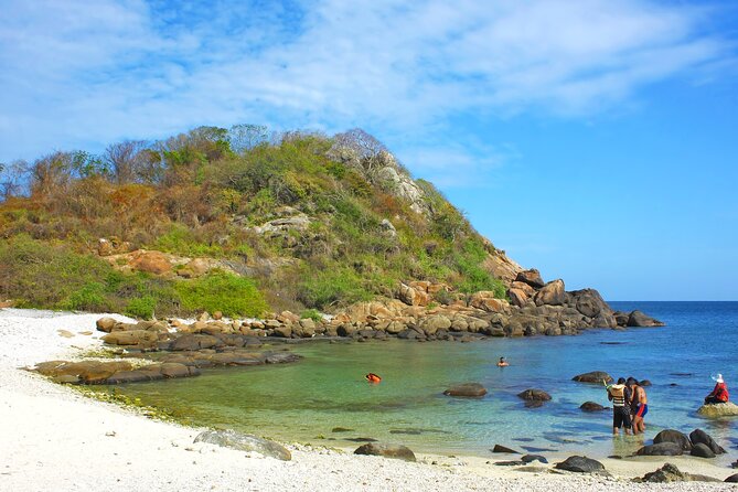 Airport Pick Up Service To Trincomalee and Nilaveli - The Sum Up