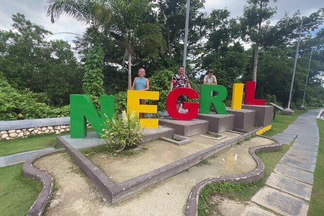 Airport Pickup and Drop off to any Hotel, Airbnb in Montego Bay - Meeting Points and Service Hours