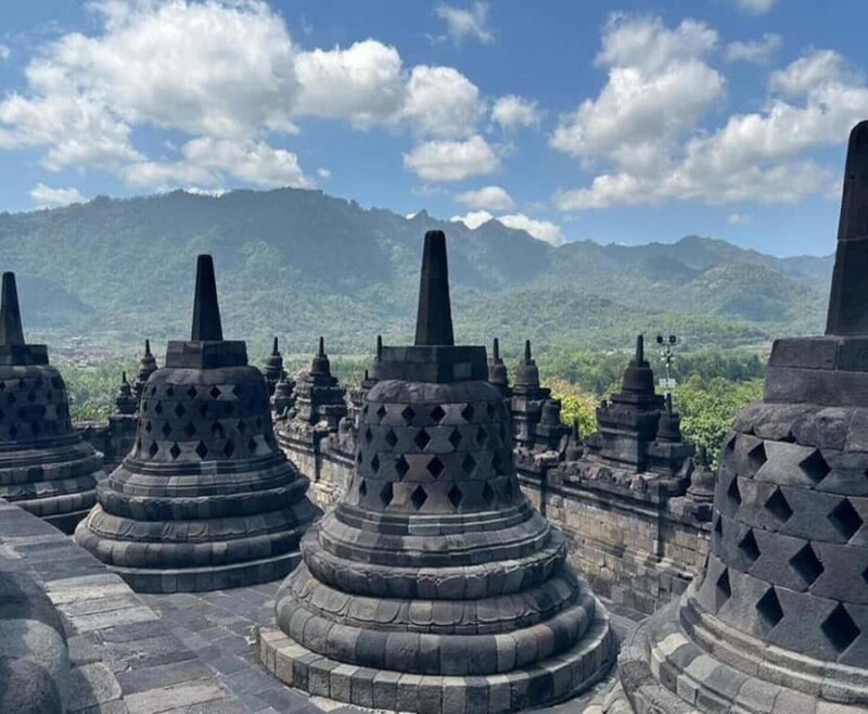 Airport Pickup Continued Borobudur or Prambanan Temple Tour - Good To Know