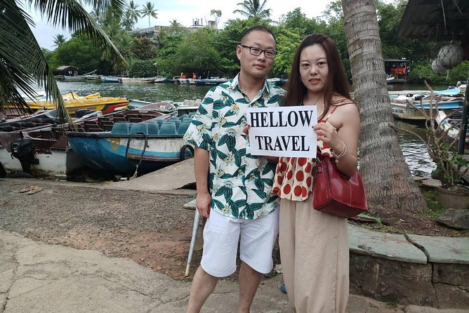 Airport Pickup Service - Group Size and Cancellation Policy