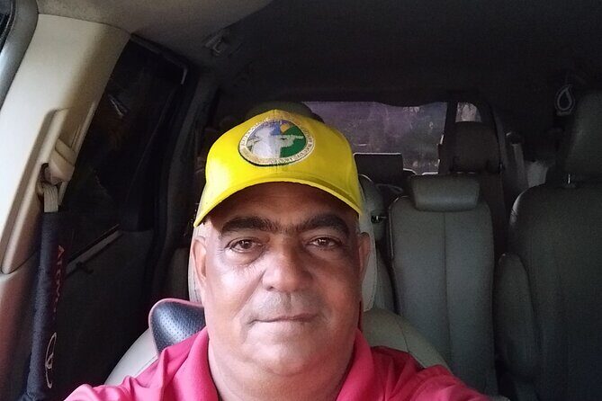 Airport port silver taxi transfer private to pop center - How the Service Works