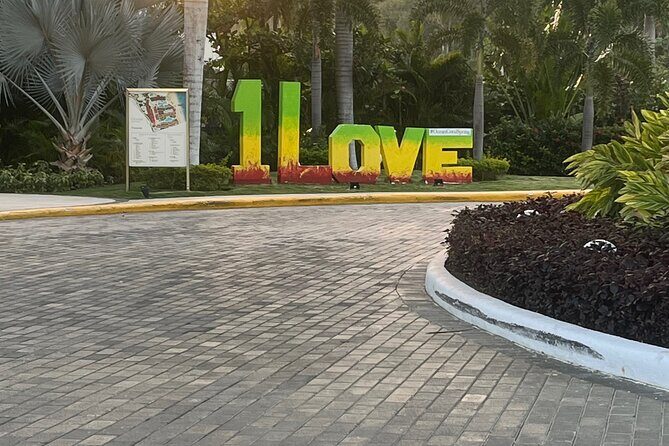 Airport Private Round Trip Transfer - Good To Know