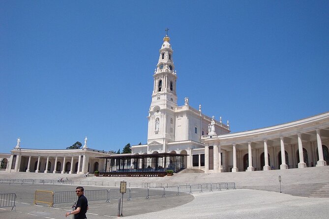 Airport Private Transfer to Fátima Tomar Nazaré - Wheelchair and Stroller Accessibility
