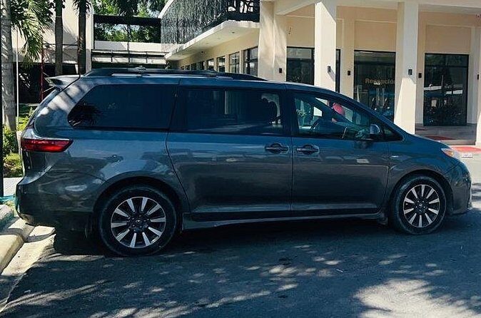 Airport shuttle to Punta Cana Hotels - Is This Transfer Right for You?