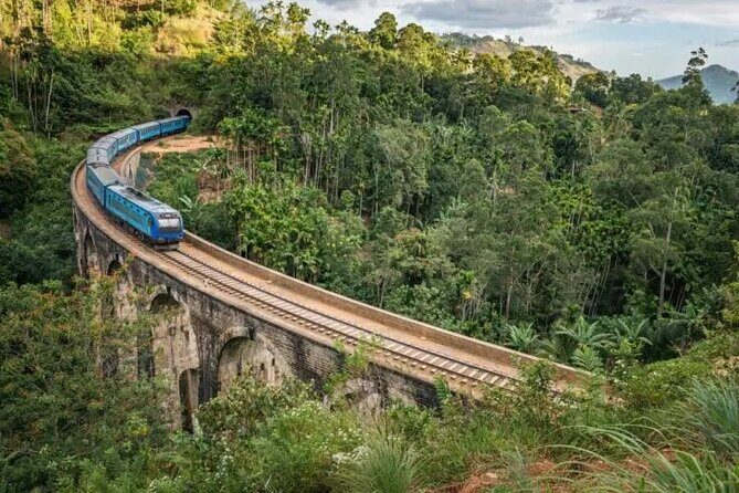 Airport Taxi Transfers from Colombo Airport to Ella - The Drive: Scenic Highlights and Practical Details