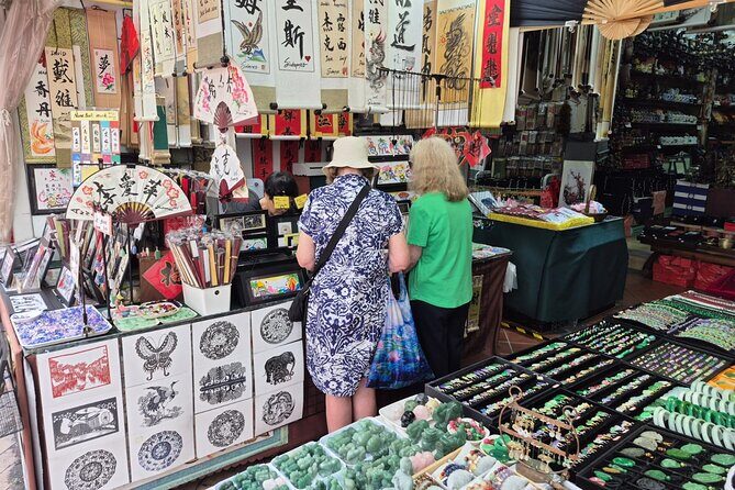 Airport to City and Food Private Tour for Layover and Transit - Good To Know