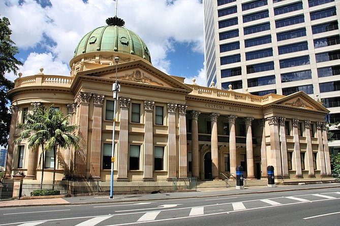 Airport Transfer: Brisbane Airport BNE to Brisbane in Luxury Car - Additional Information