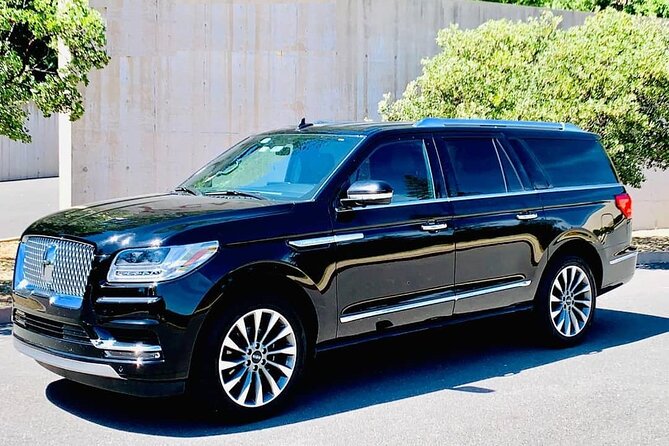 Airport Transfer: Dubai Airport DXB to Dubai in Luxury Van/SUV - Convenient Operating Hours